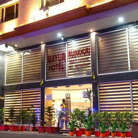 Mayur Hotel New Delhi Exteriör bild