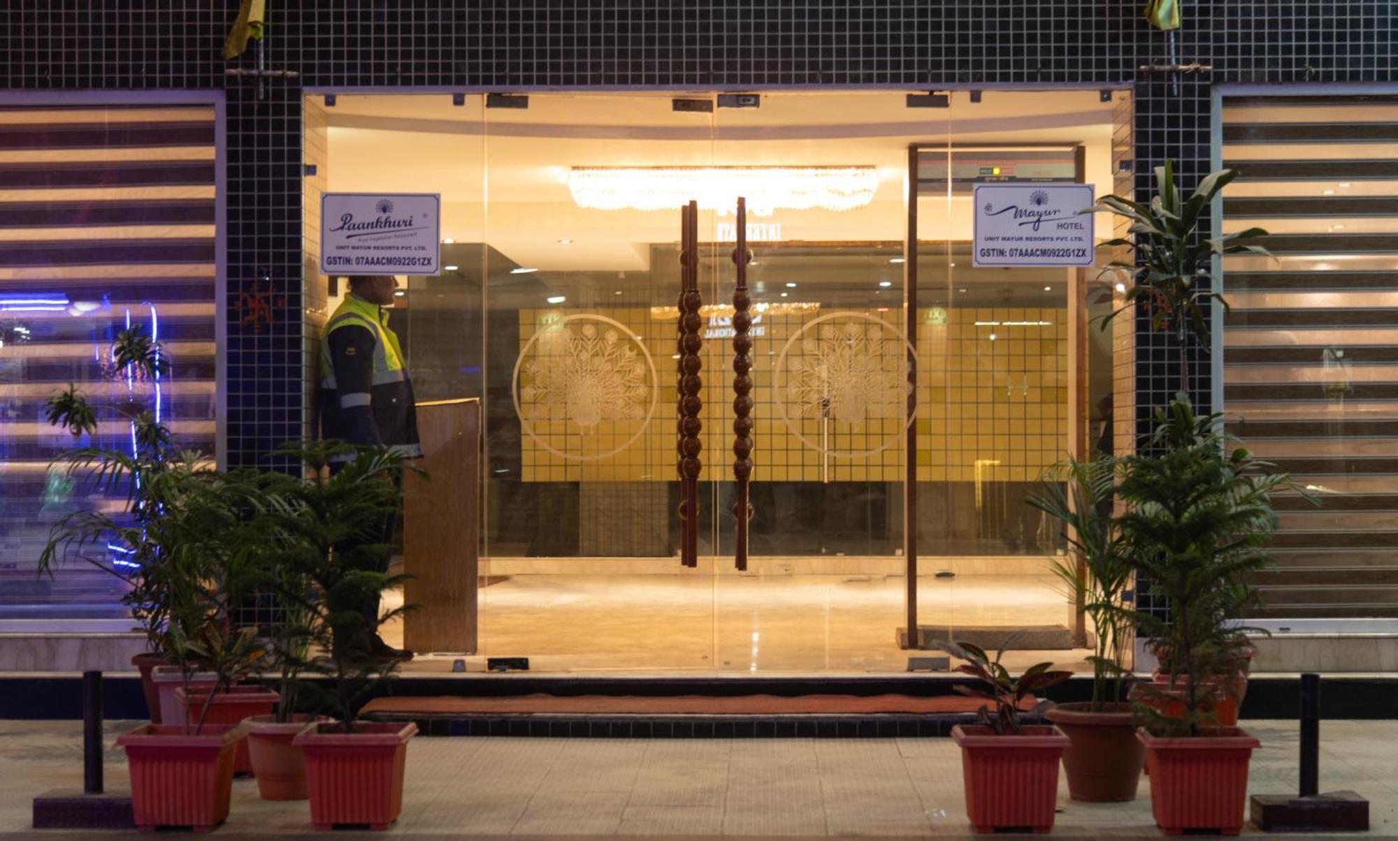 Mayur Hotel New Delhi Exteriör bild