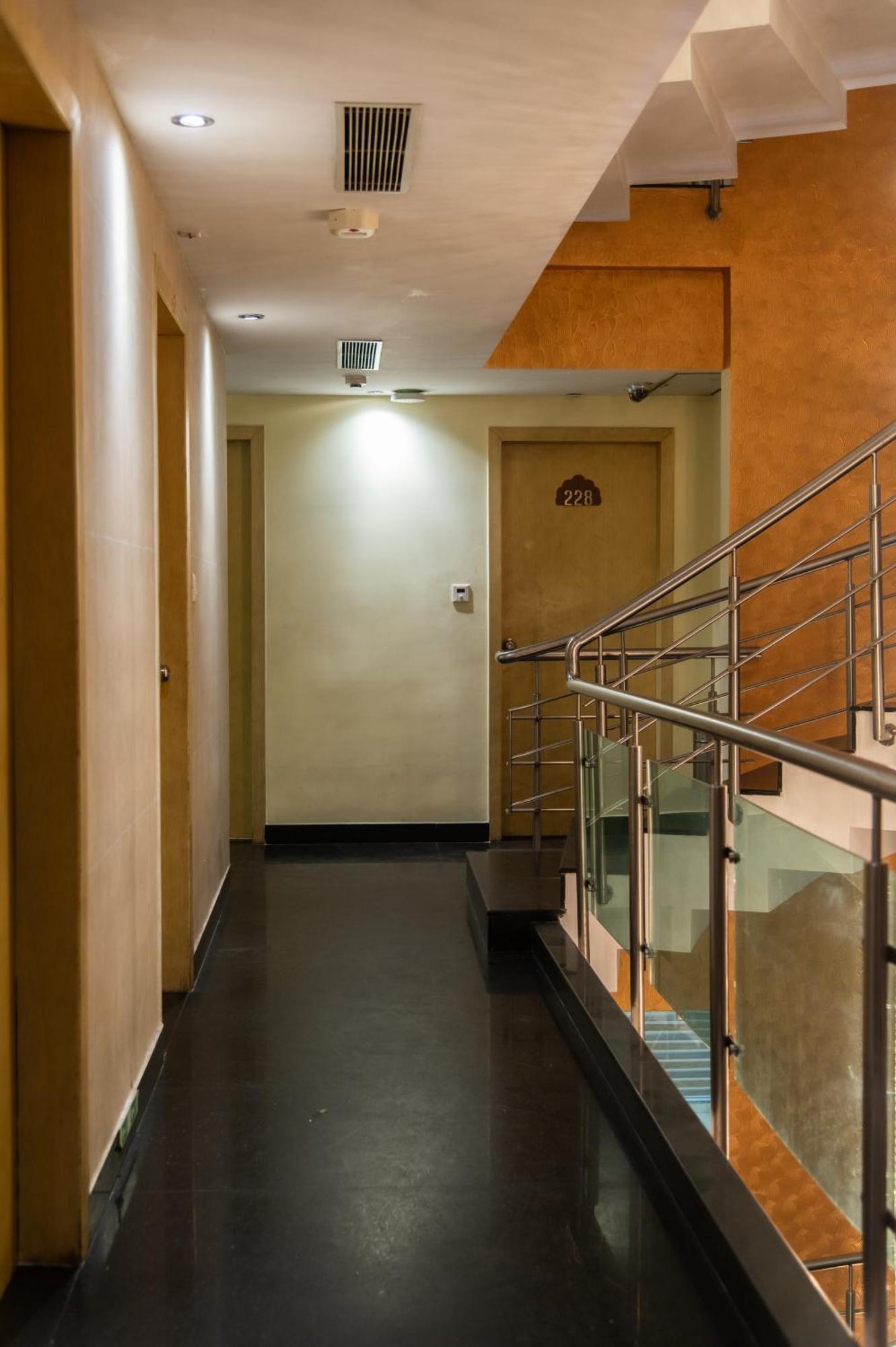 Mayur Hotel New Delhi Exteriör bild