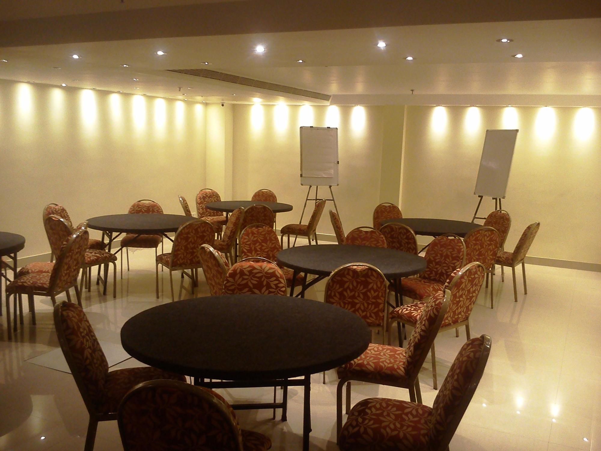 Mayur Hotel New Delhi Exteriör bild