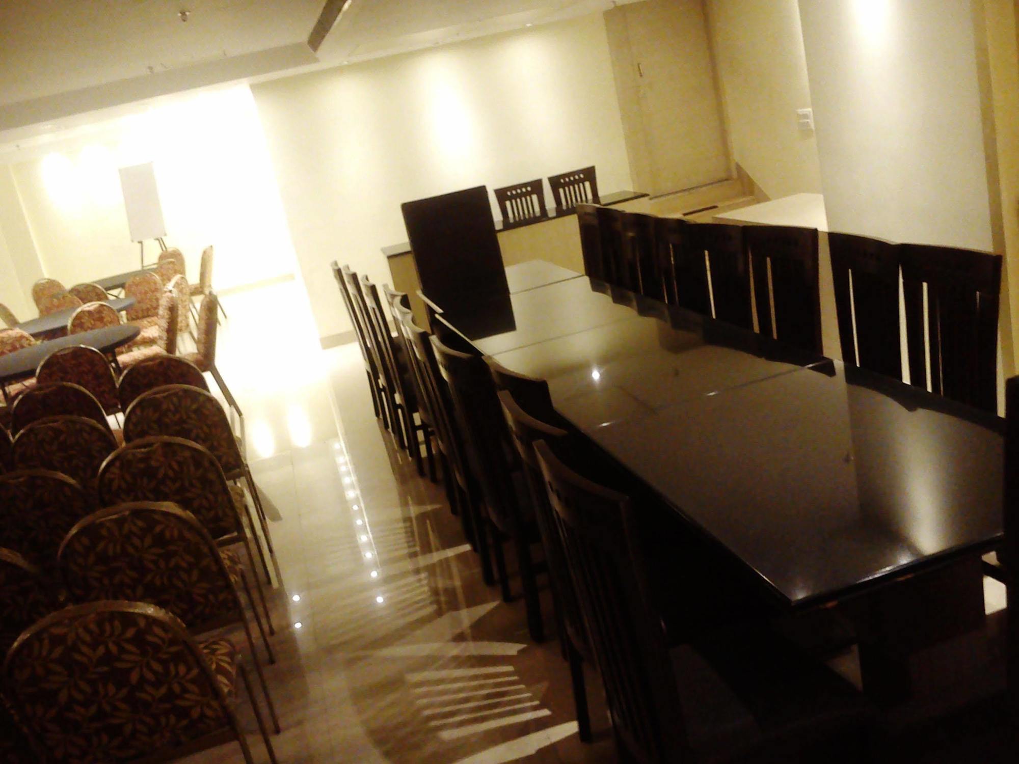 Mayur Hotel New Delhi Exteriör bild